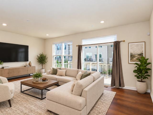 Townhouse for sale in Prairie Commons, Batavia