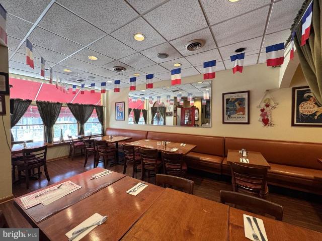 Commercial for sale in Gibsonton, Maryland