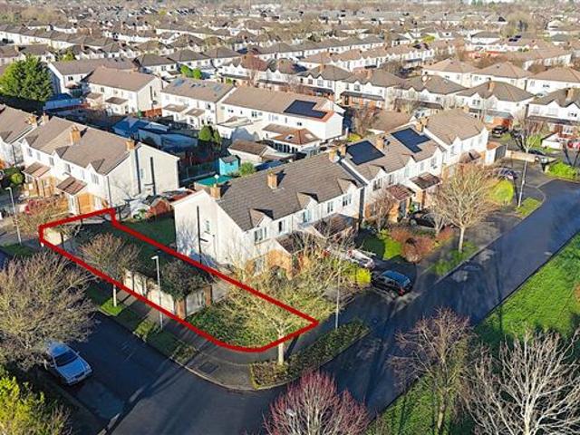 Terraced House for sale in Dublin 15, North Tipperary