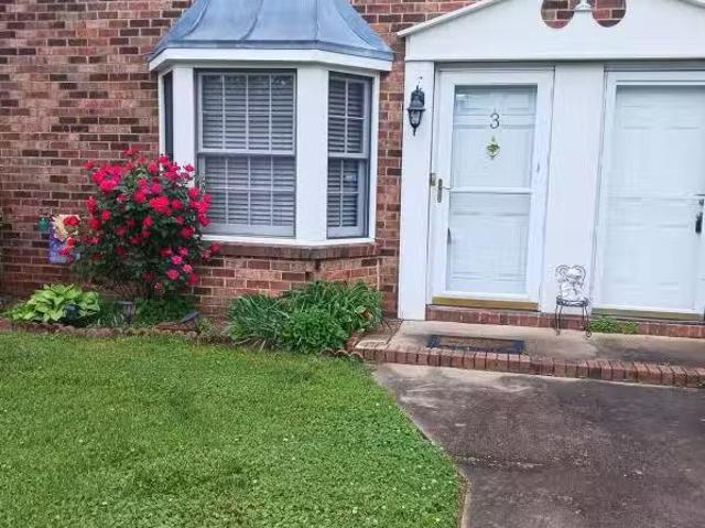 Condo for sale in Hickory