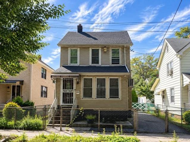House for sale in Fresh Meadows, New York