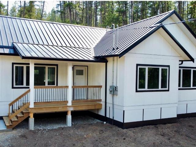 House for sale in Christina Lake, British Columbia