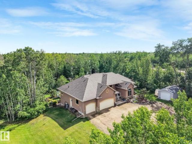 House for sale in Alberta