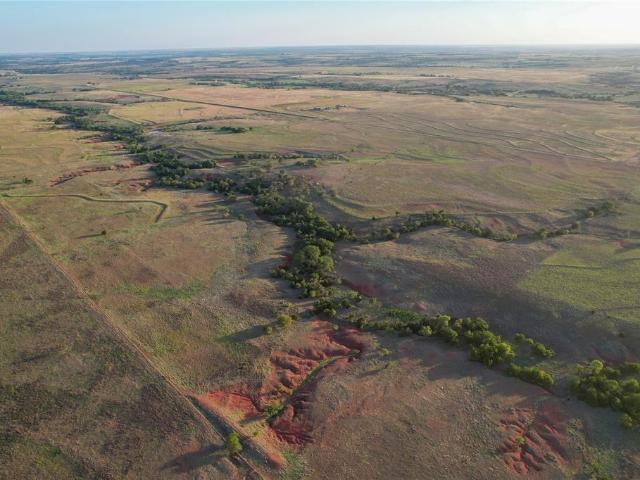 Land for sale in Sayre, Beckham County
