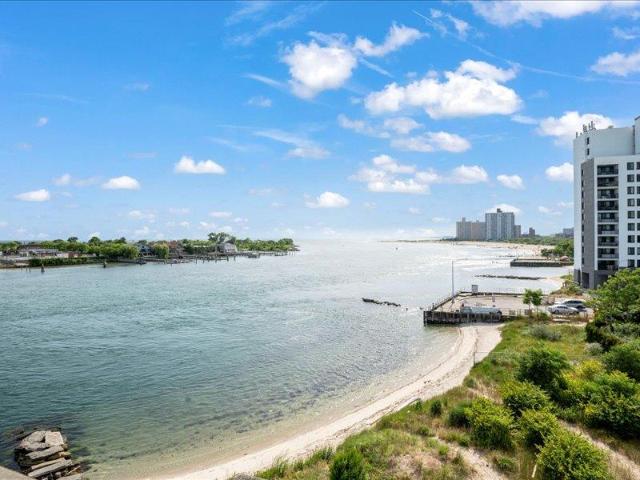 Condo for sale in Far Rockaway, New York