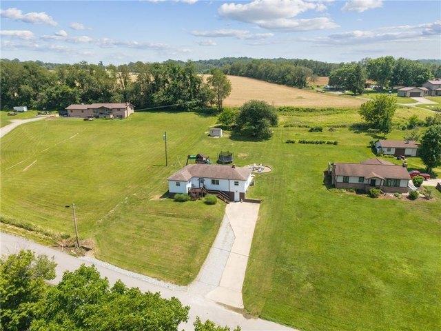 House for sale in Mount Pleasant, Pennsylvania