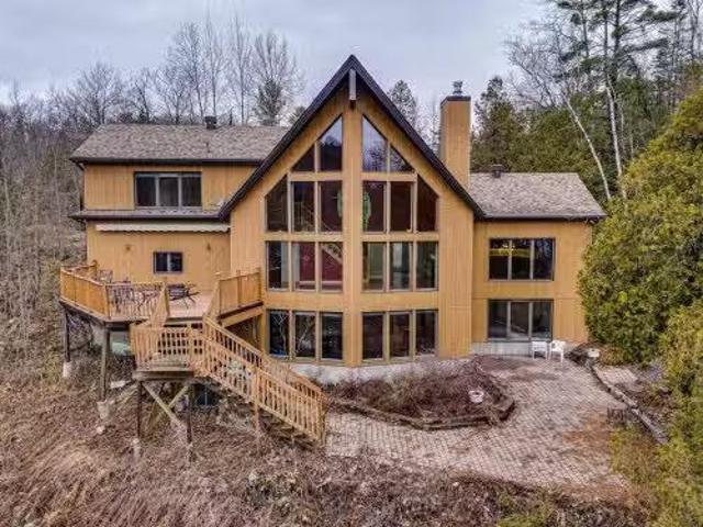 House for sale in Les Collines-de-l'outaouais, Quebec