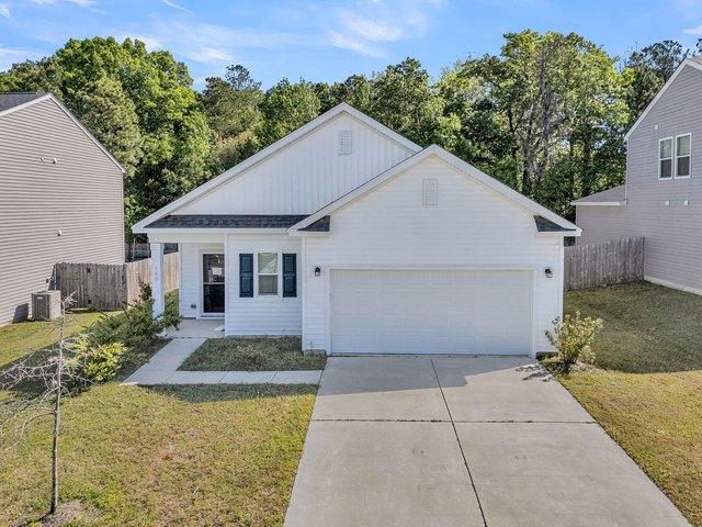 House for sale in Moncks Corner, South Carolina