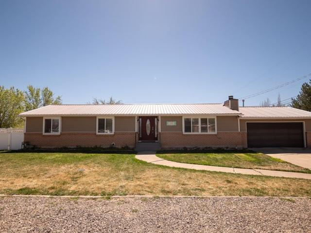 House for sale in Beaver, Utah