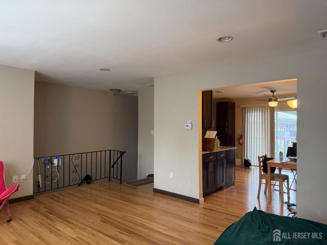 Property for sale in Menlo Park Terrace, Woodbridge Township