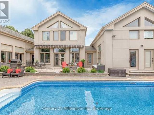 House for sale in The Blue Mountains, Southwestern Ontario