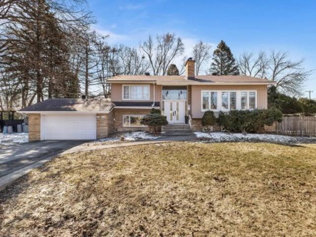 House for sale in Beaconsfield, Quebec