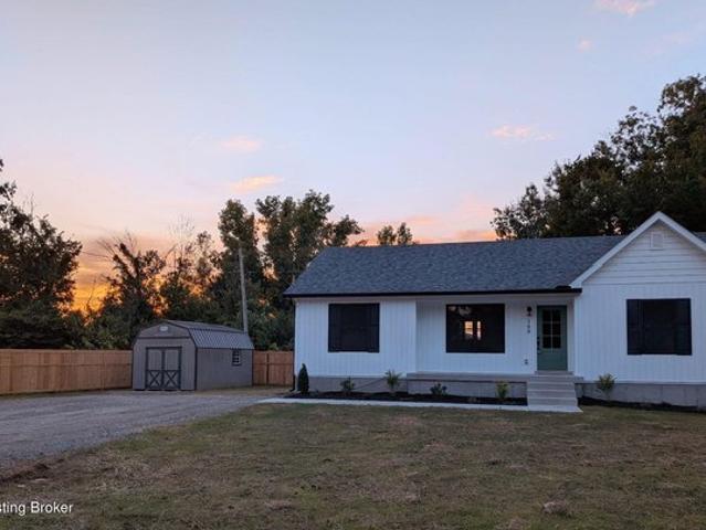 House for sale in Shepherdsville, Kentucky