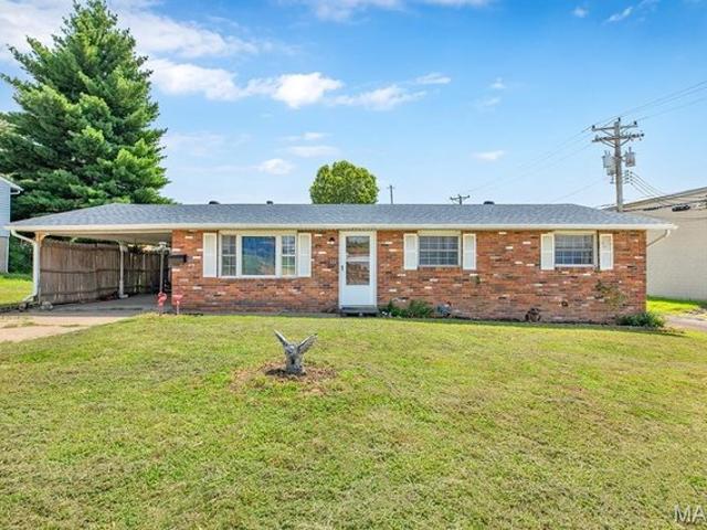 House for sale in Wood River, Illinois