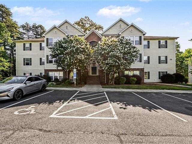 Condo for sale in Guilford, North Carolina