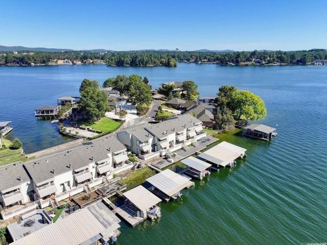Townhouse for sale in Ark
