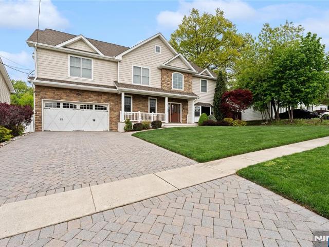 House for sale in River Edge, New Jersey