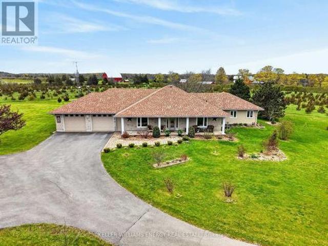 House for sale in Ontario