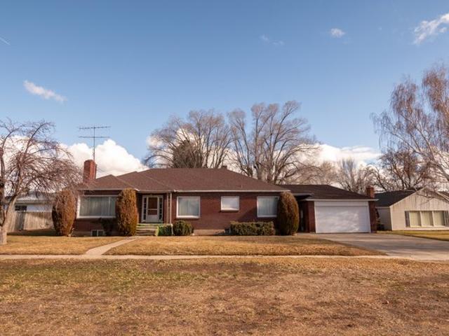 House for sale in Beaver, Utah