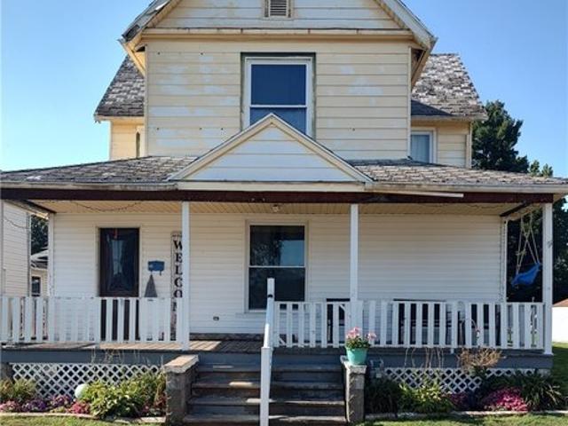 House for sale in Newcomerstown, Ohio
