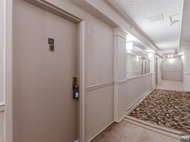 Condo for sale in Hackensack, New Jersey