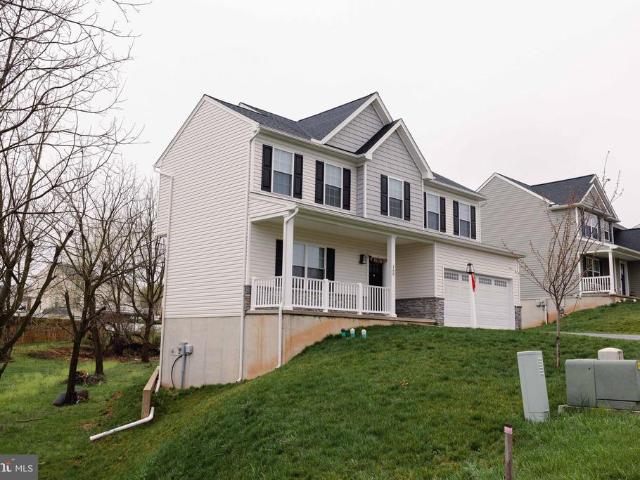 House for sale in Mount Wolf