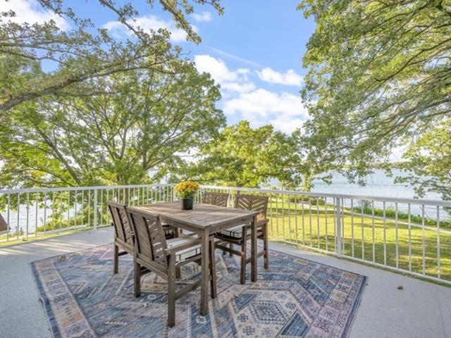 House for sale in Arnolds Park, Iowa