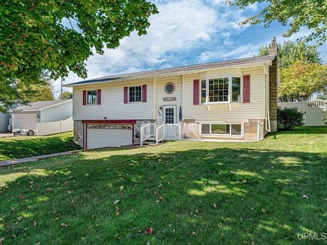House for sale in Ishpeming, Michigan