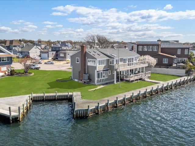 House for sale in Bohemia, New York