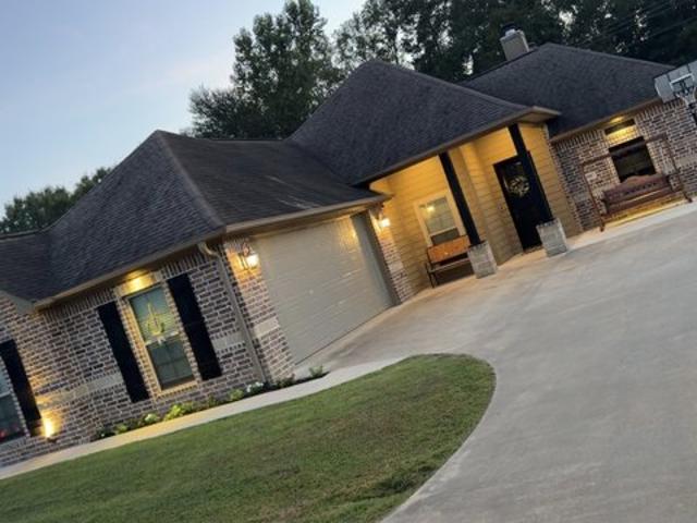 House for sale in Harrison, Texas