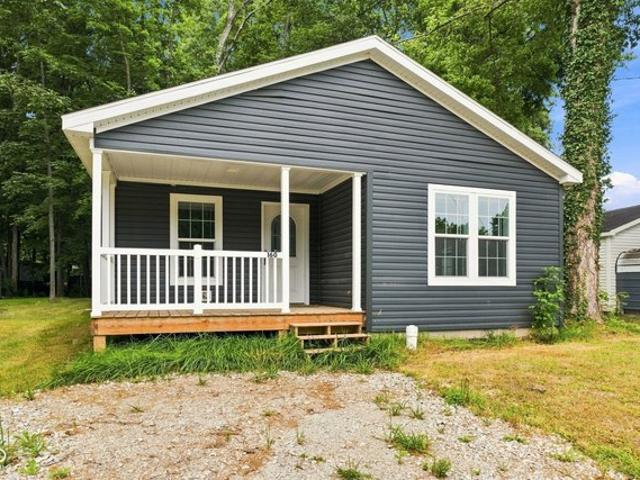 House for sale in Cloverdale, Indiana