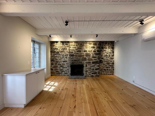 Apartment for rent in Saint-amable, Quebec