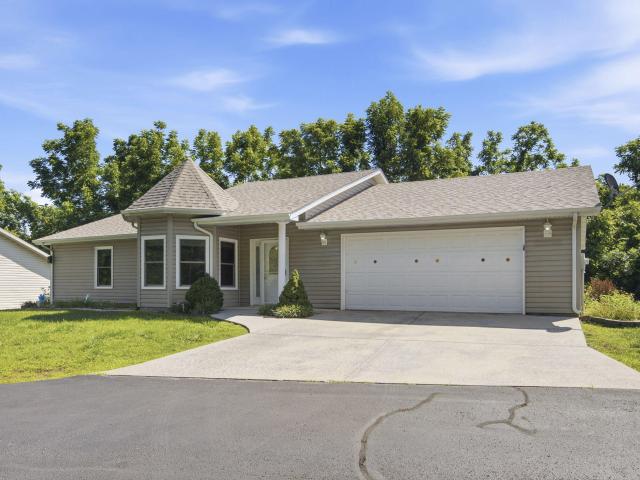House for sale in Stone, Missouri