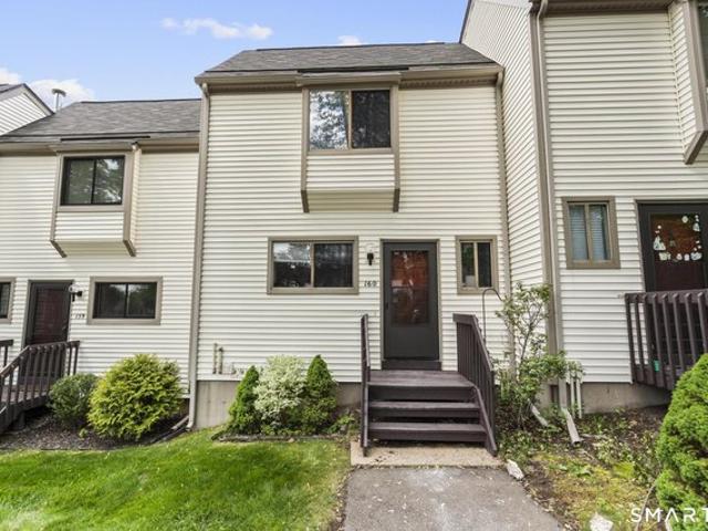 Townhouse for sale in Meriden, Connecticut