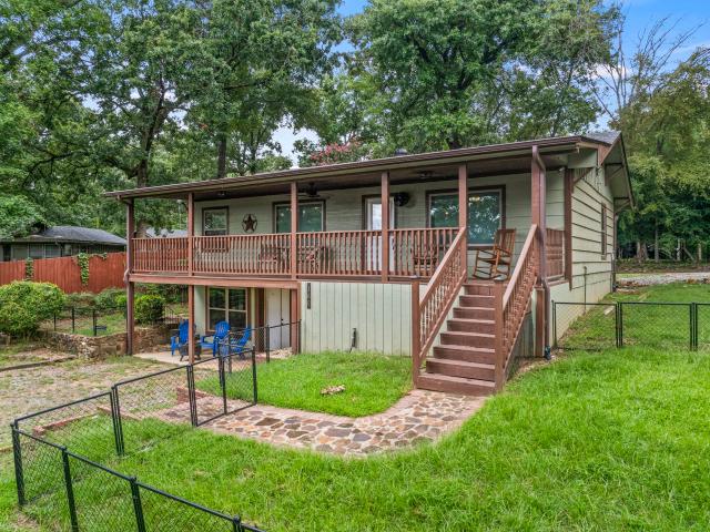 House for sale in Avinger