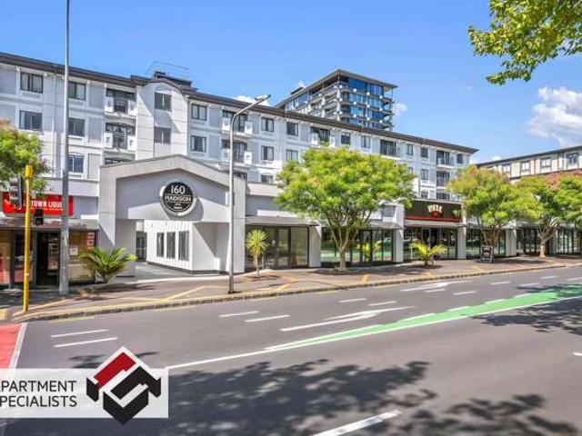 Apartment for sale in Auckland, Oroua County