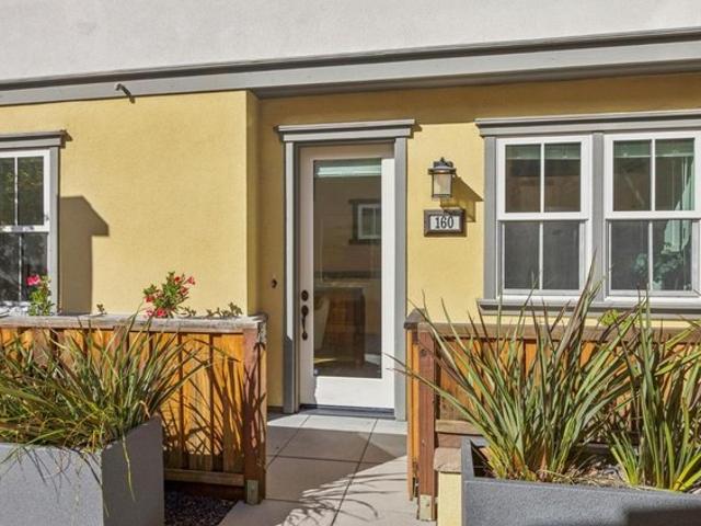 Townhouse for sale in San Mateo, California
