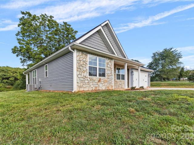 House for sale in Harmony, North Carolina