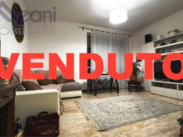 Appartamento in vendita a Noverasco, Locate Triulzi