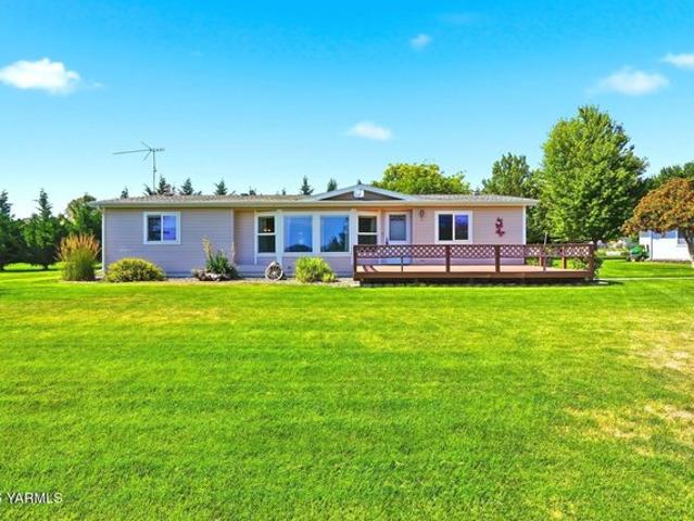 House for sale in Naches, Washington