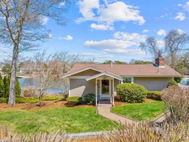 House for sale in Barnstable