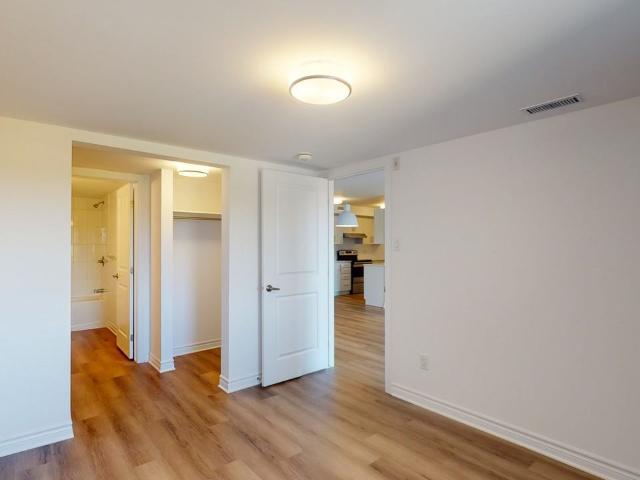 Apartment for rent in Mulhurst Bay, Ontario