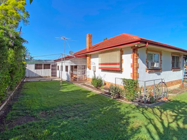 Granny Flat for rent in Toombul, Queensland