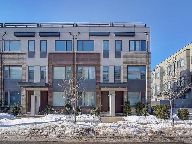 Townhouse for sale in Woburn, Ontario