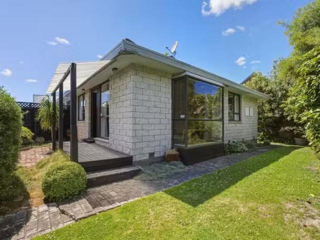 House for sale in Saint Albans, Canterbury