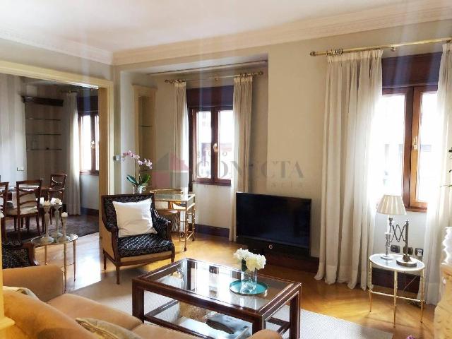 Casa en alquiler en Oviedo, Asturias