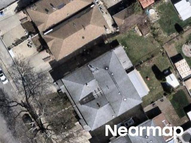 House for sale in Queens, Arverne