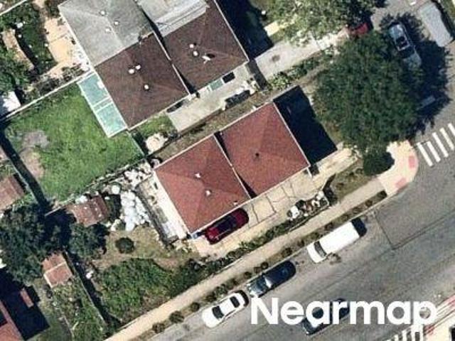 House for sale in Queens, Arverne