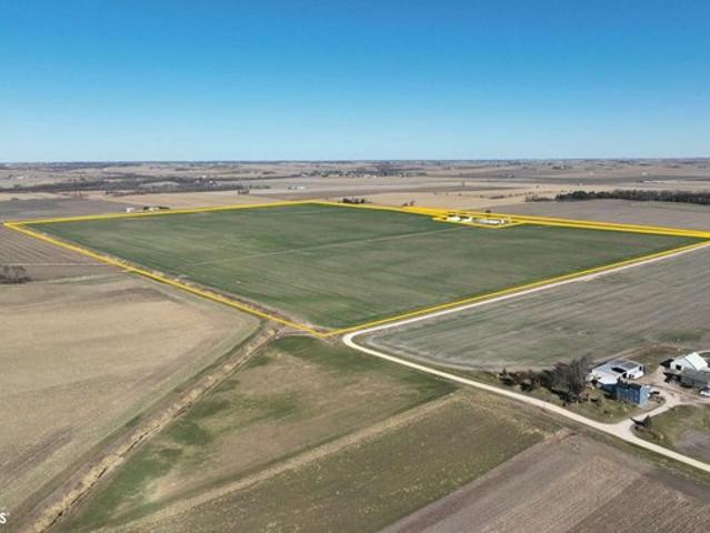 Farm for sale in Lost Nation, Iowa