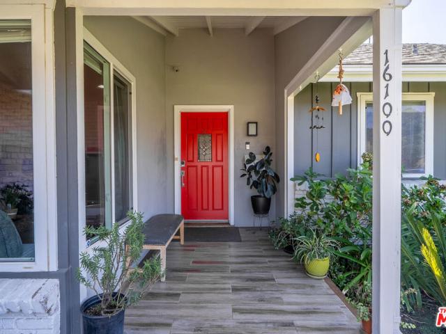 House for sale in North Hills West Neighborhood Council District, Canoga Park